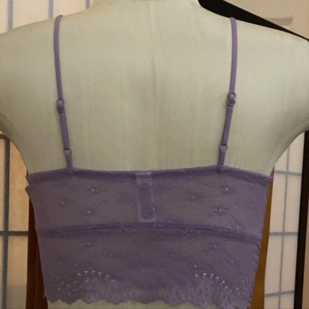 b. Tempt'd Lavender Lace Bralette NWOT - Picture 4 of 7